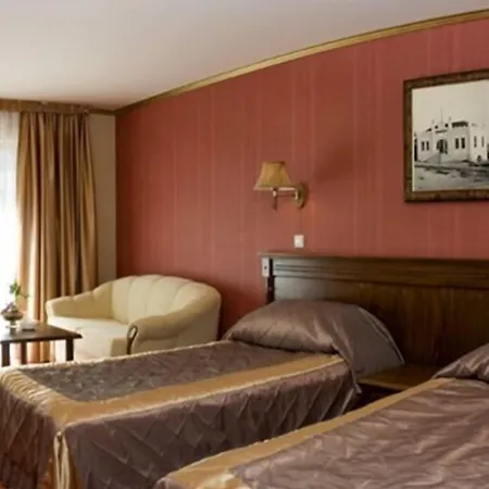 Mistral Hotel